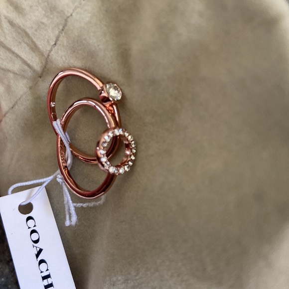 Coach Ring Set - Picture 2 of 3